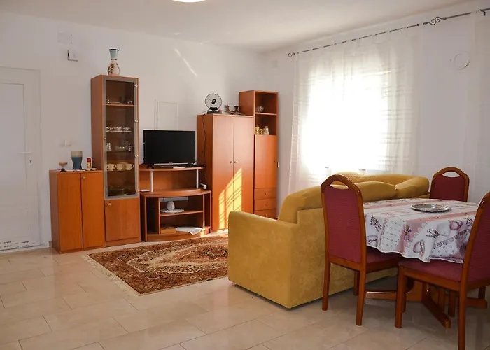 Apartman Zrina Ostro
