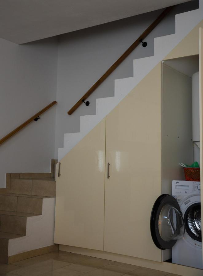 Apartment Zrina Ostro *