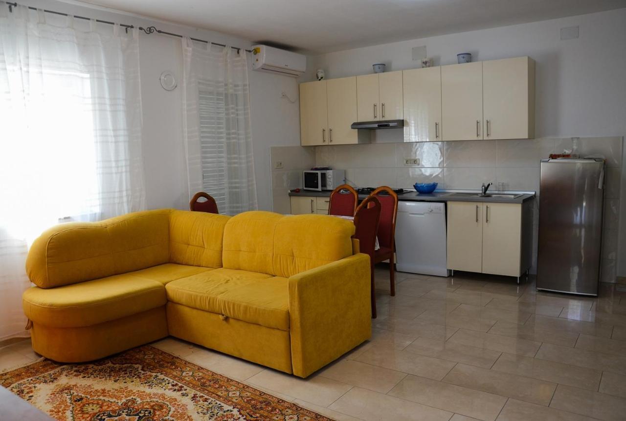 Zrina Ostro Apartment *